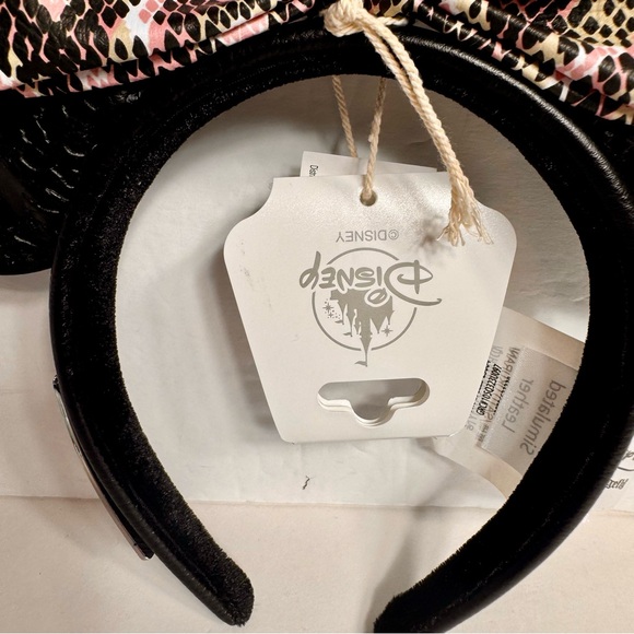 NWT. Disney Loungefly Minnie Ear Headband - Animal Print ears.  Loungefly ears - Picture 5 of 10